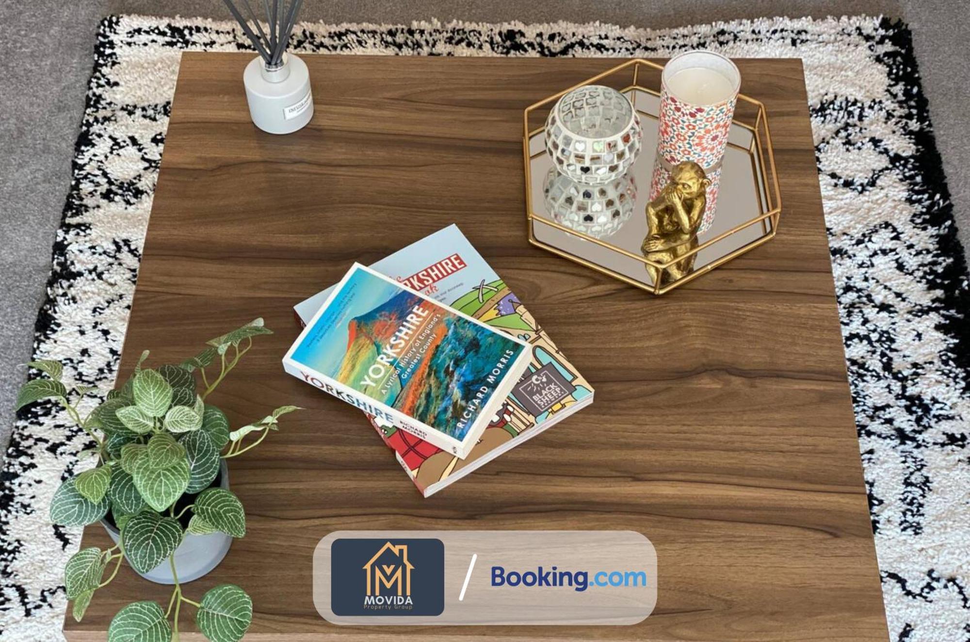 Stylish Two Bed Town Centre Apartment By Movida Property Group Short Lets & Serviced Accommodation With Parking ฮาร์โรเกต ภายนอก รูปภาพ
