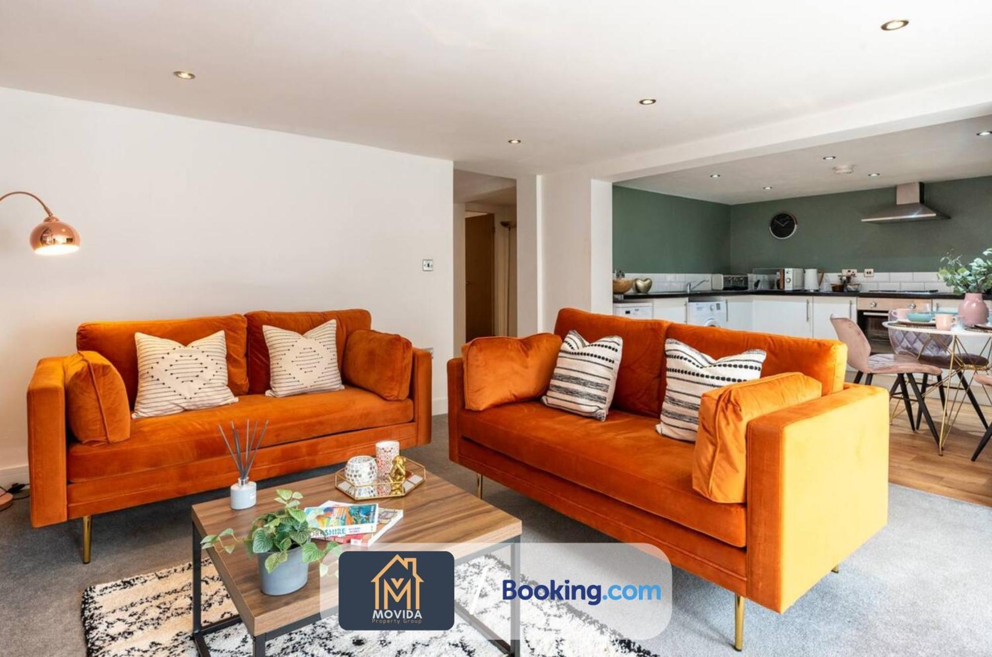 Stylish Two Bed Town Centre Apartment By Movida Property Group Short Lets & Serviced Accommodation With Parking ฮาร์โรเกต ภายนอก รูปภาพ